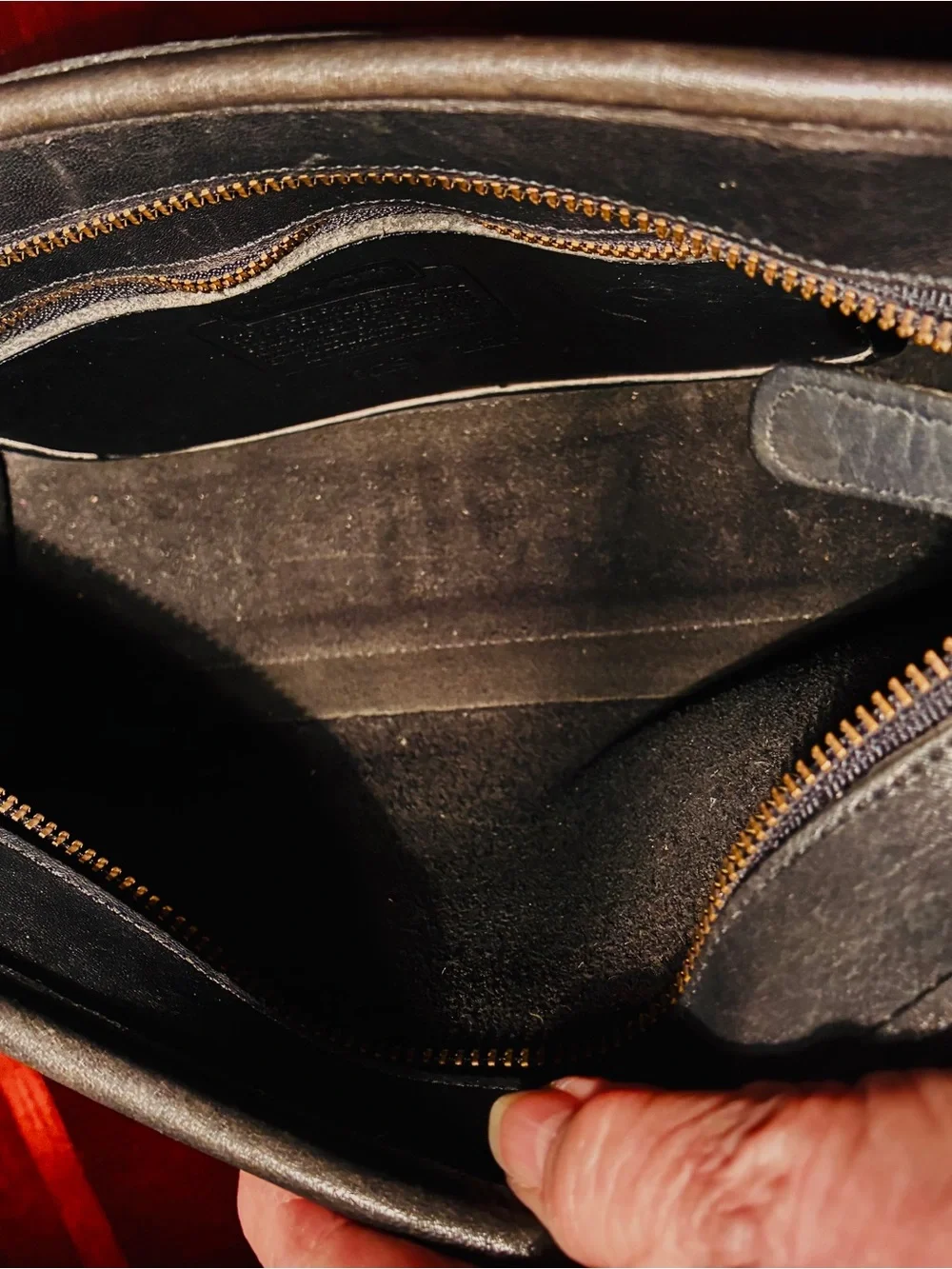 Vintage Coach 80’s-90’s Black Leather Messenger Crossbody Bag